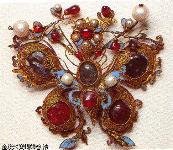 Golden brooch with precious stones, Qing